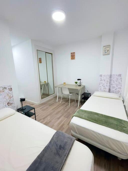 Modern Apartment In Malaga - Rosas Экстерьер фото